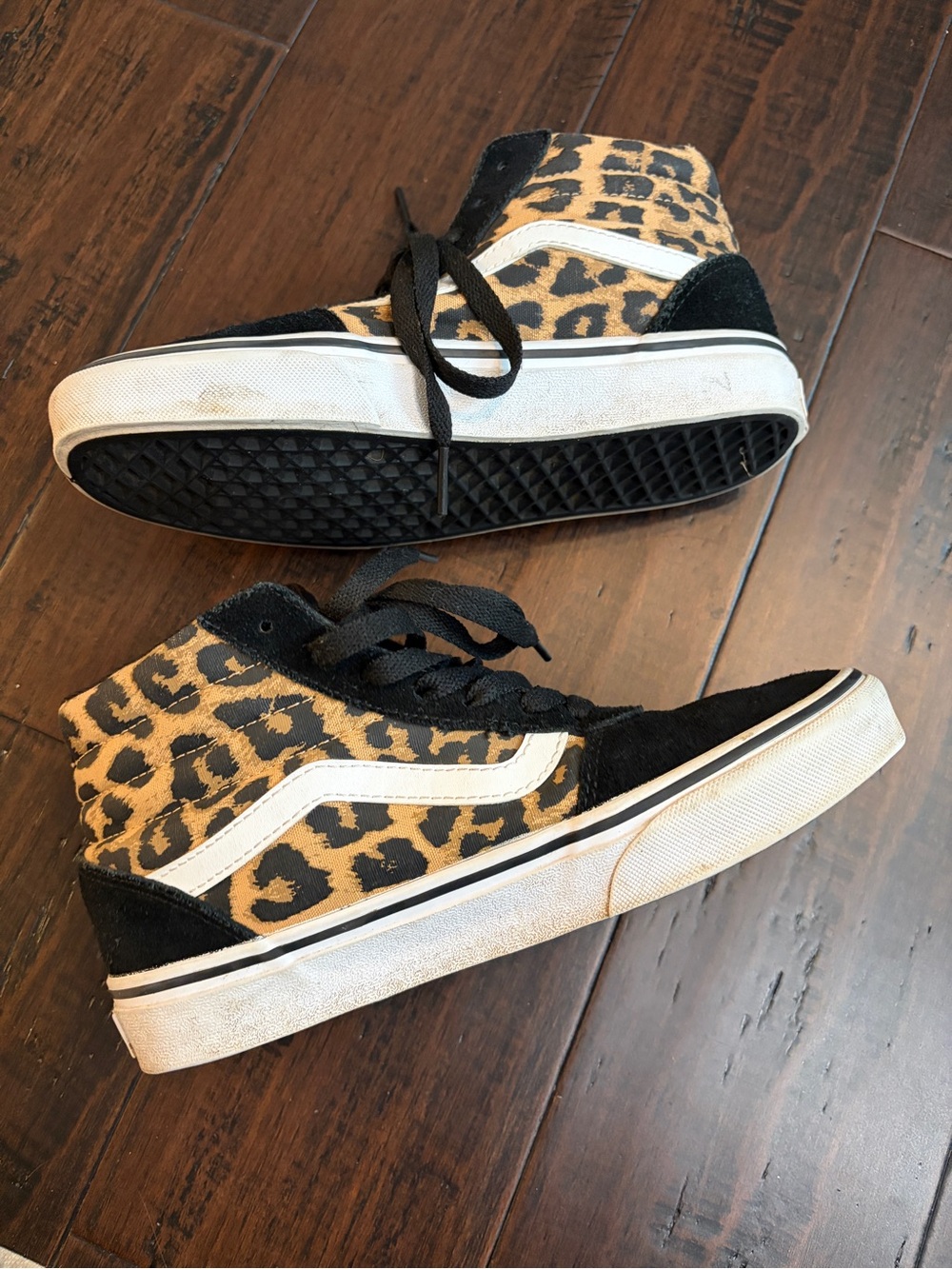 Vans High-Top Sk-8 Sneakers with Leopard Print and Black Suede Casual Skate 90’s - Picture 2 of 11
